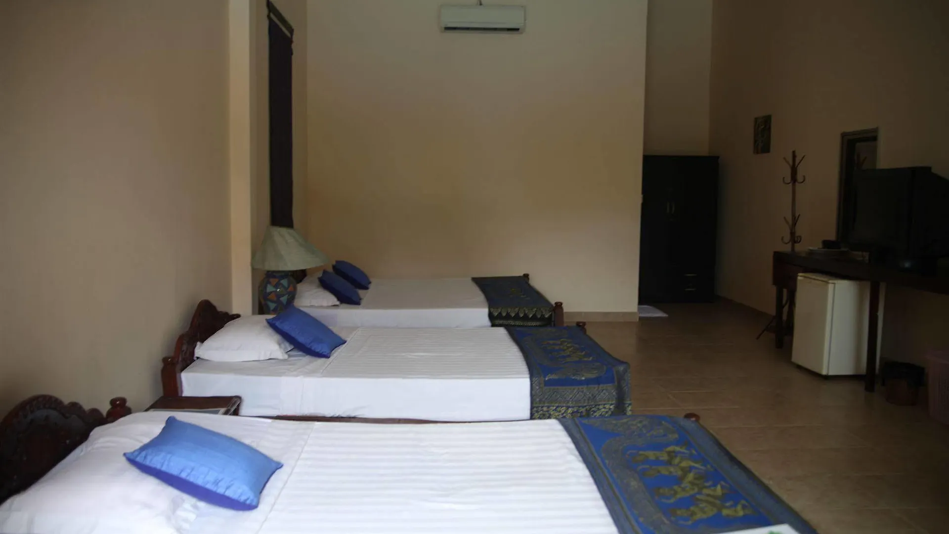 Beach Club Resort Sihanoukville 3*,